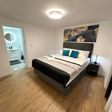 Arte Old Town - Free Parking Apartman